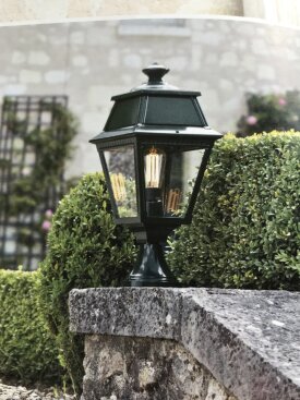 Avenue 2 05 | Traditionelle Mauerleuchte von Roger Pradier